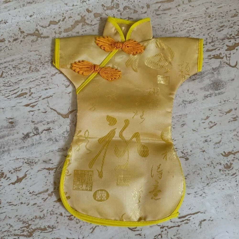 Wine bottle covers Chinese dress style set of 2